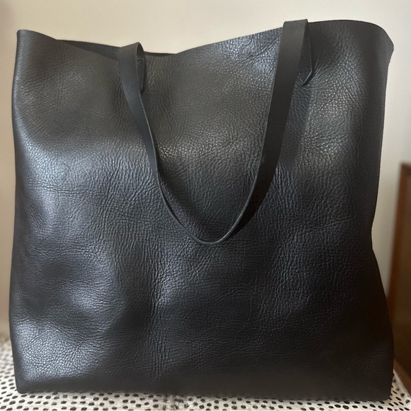 Madewell Transport Tote in Black - Picture 2 of 4